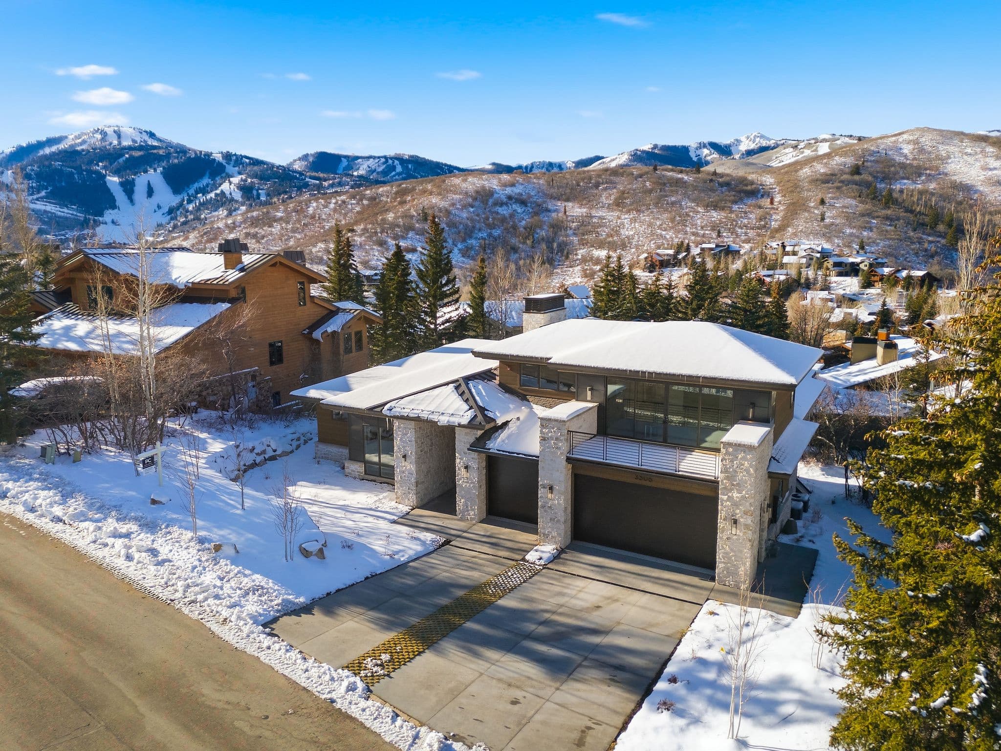 Oak Wood Residence, Valued